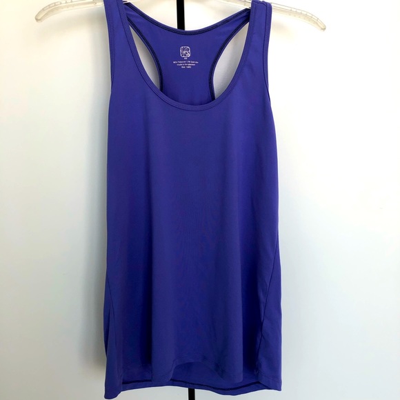 Tops - 💜 Feminine yoga tank top, dry fit